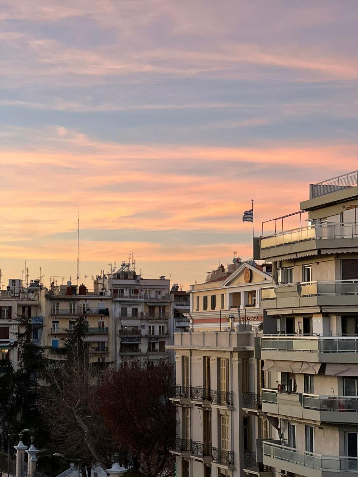 72 Ad Suites Saloniki Zewnętrze zdjęcie